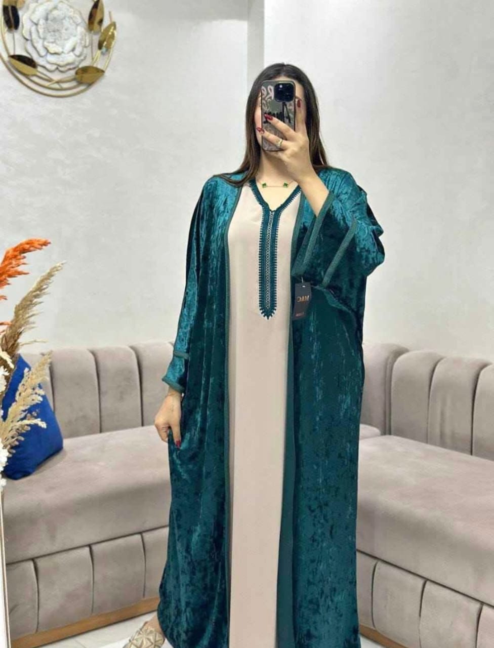 طقم القفطان الملكي: كريب حرير ومخمل فاخر