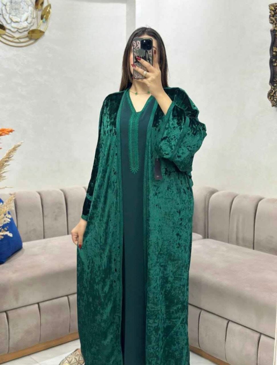 طقم القفطان الملكي: كريب حرير ومخمل فاخر