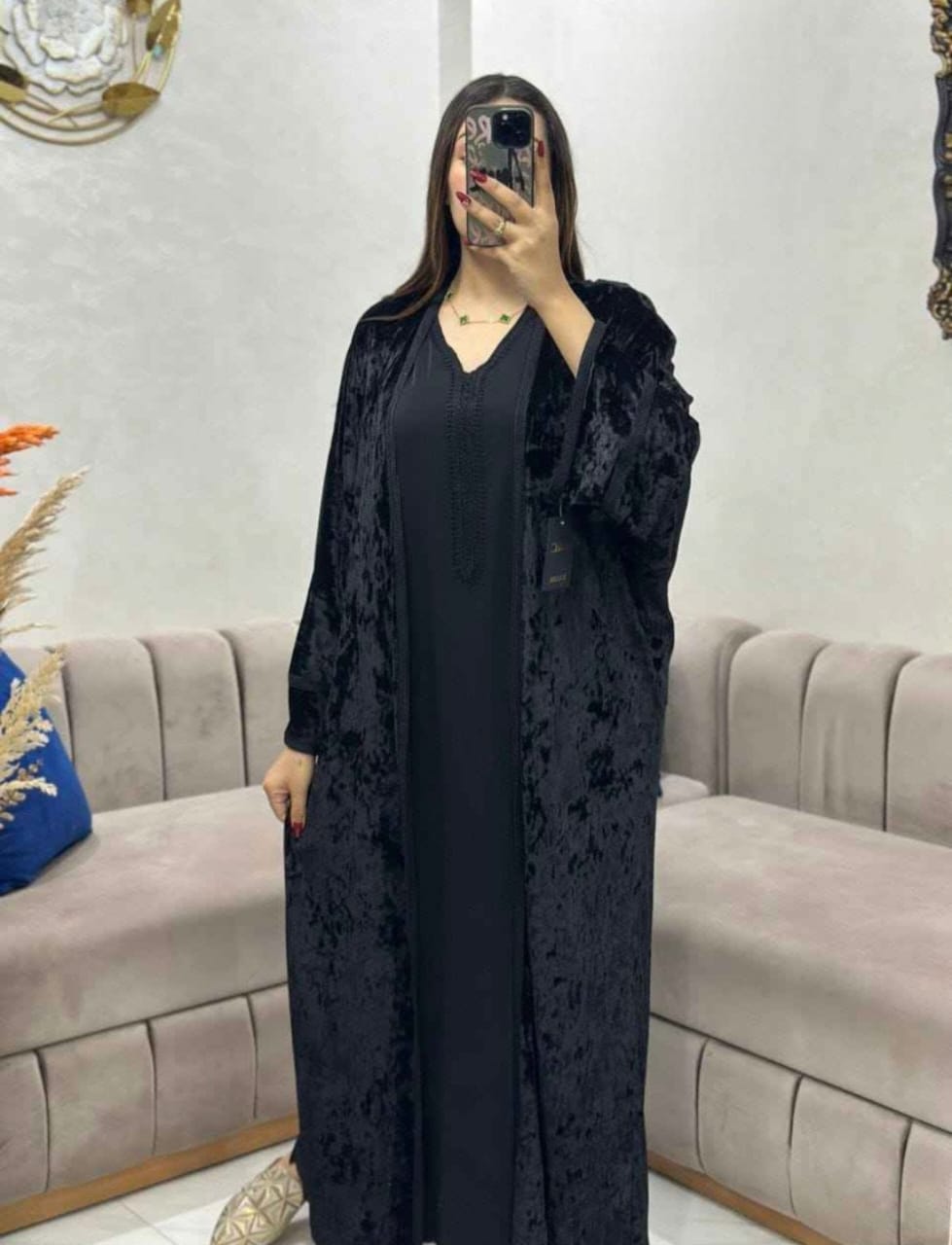 طقم القفطان الملكي: كريب حرير ومخمل فاخر